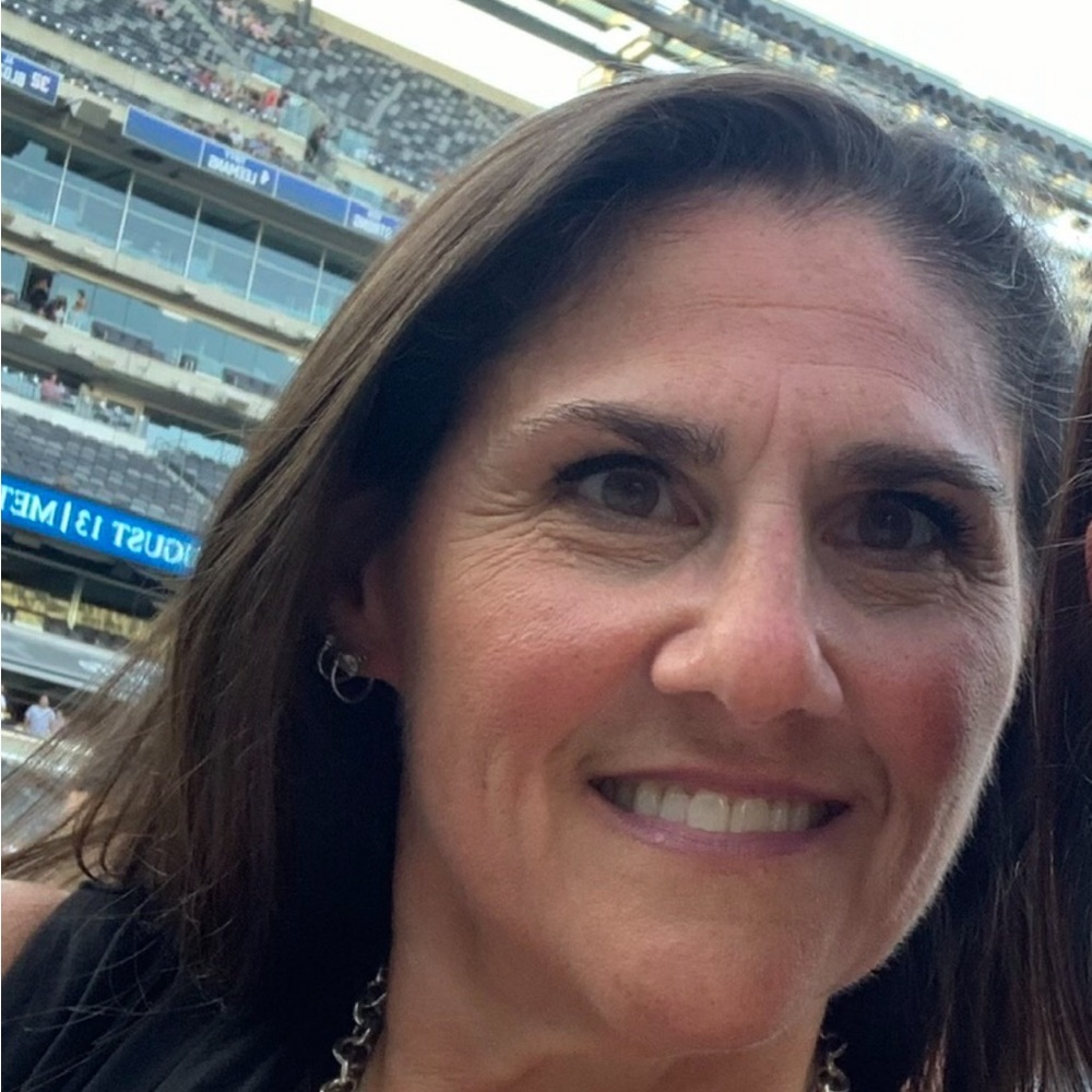 Meet your Posher, Angela